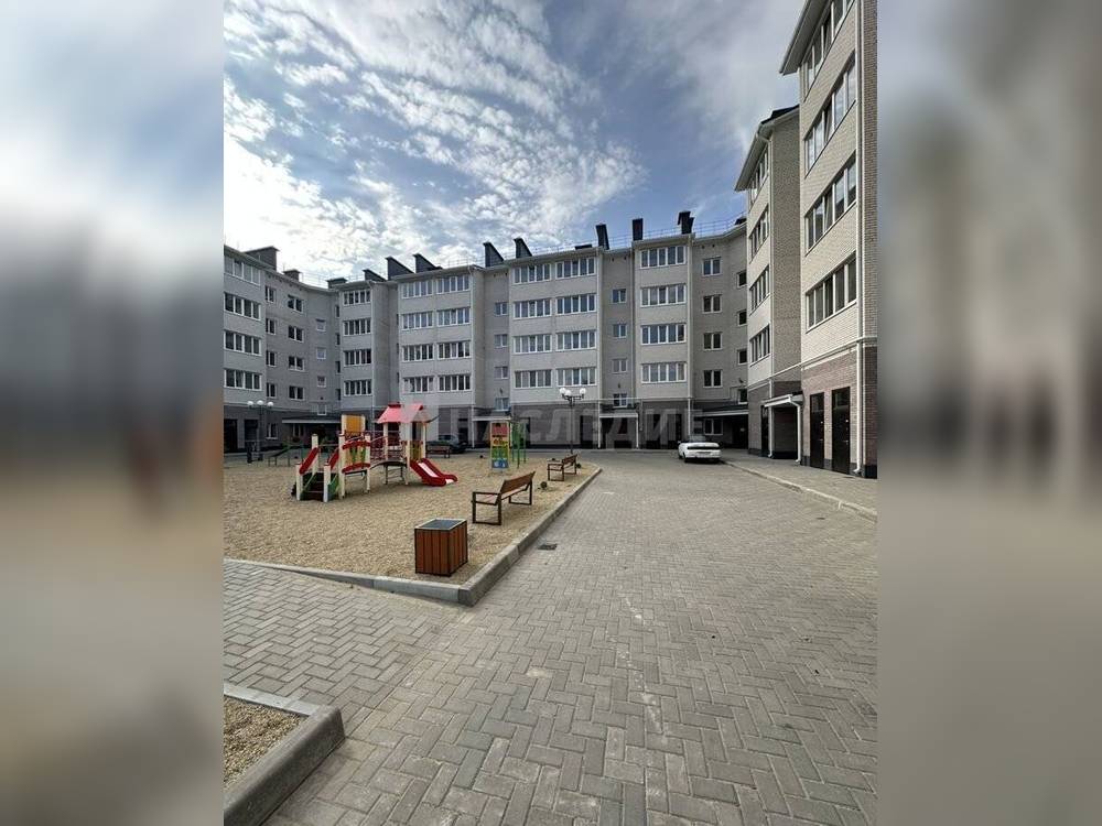 1-комнатная квартира, 48.5 м2 3/5 этаж, ул. Октябрьская - фото 4